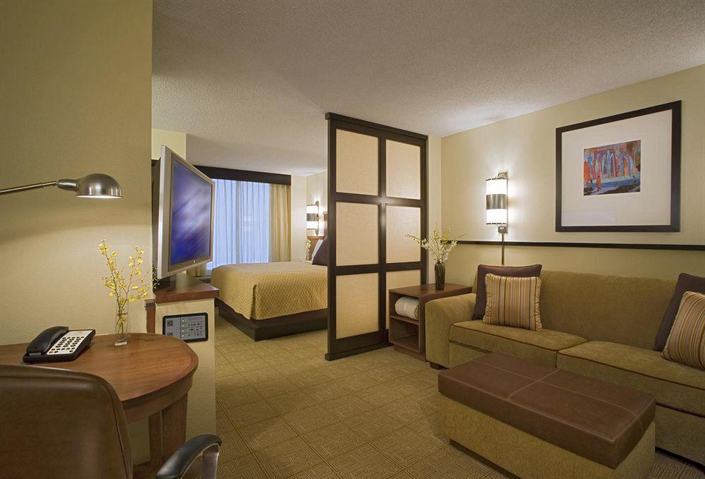 Hyatt Place Detroit/Livonia Rum bild